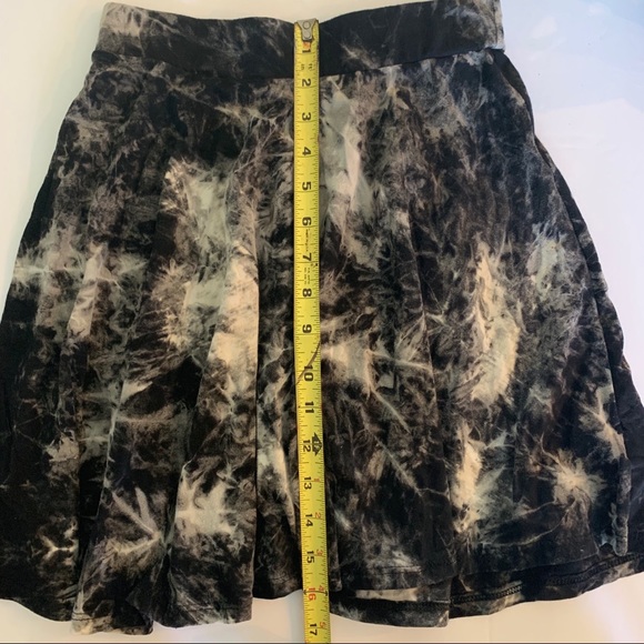 Mini skirt bundle 3 Floral, Tie Dye, Black Small - Picture 2 of 8